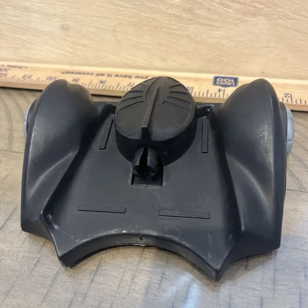 VINTAGE 1994 TONKA LEGENDS OF BATMAN BATMOBILE D C COMICS KENNER SILVER VEHICLE